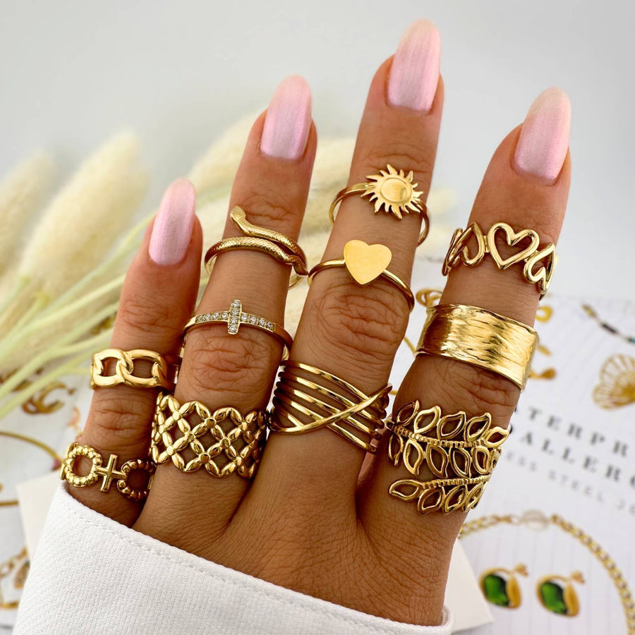 Amara Heart Manon Ring