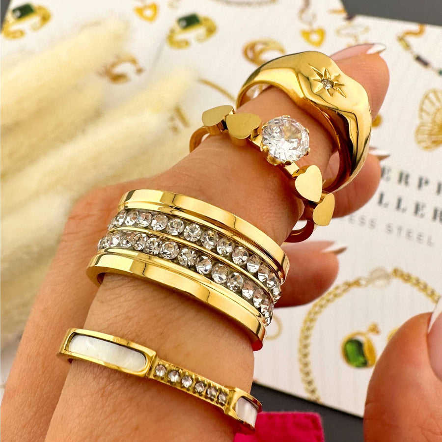 Chantal III Ring