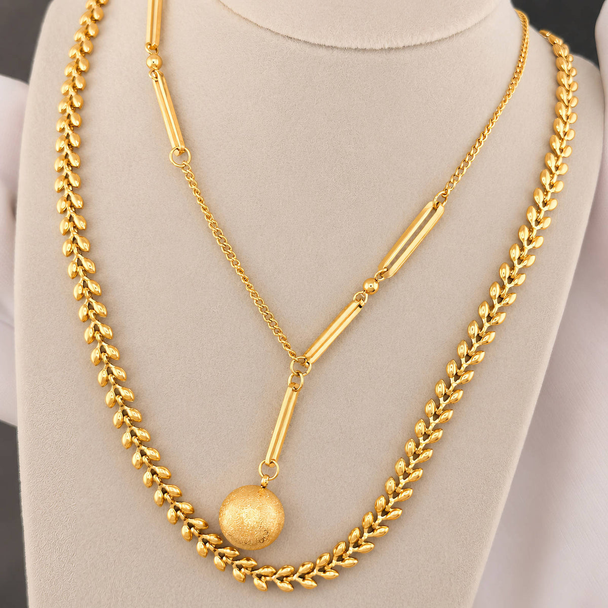 Feuille Leaves Necklace