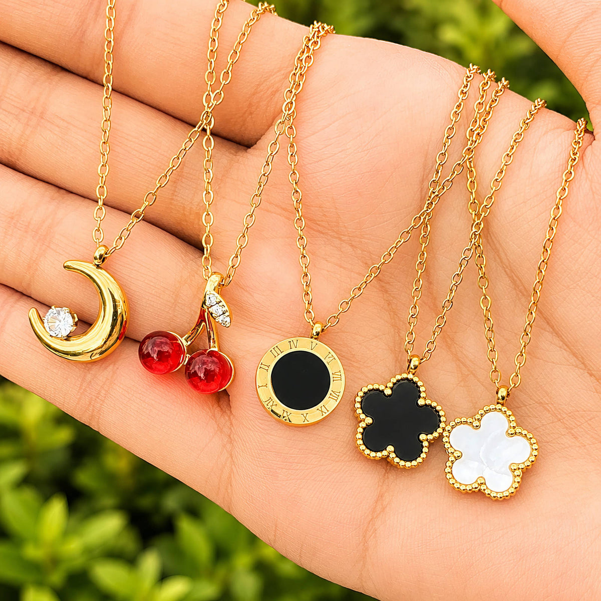 Fleur Flower Céleste Necklace