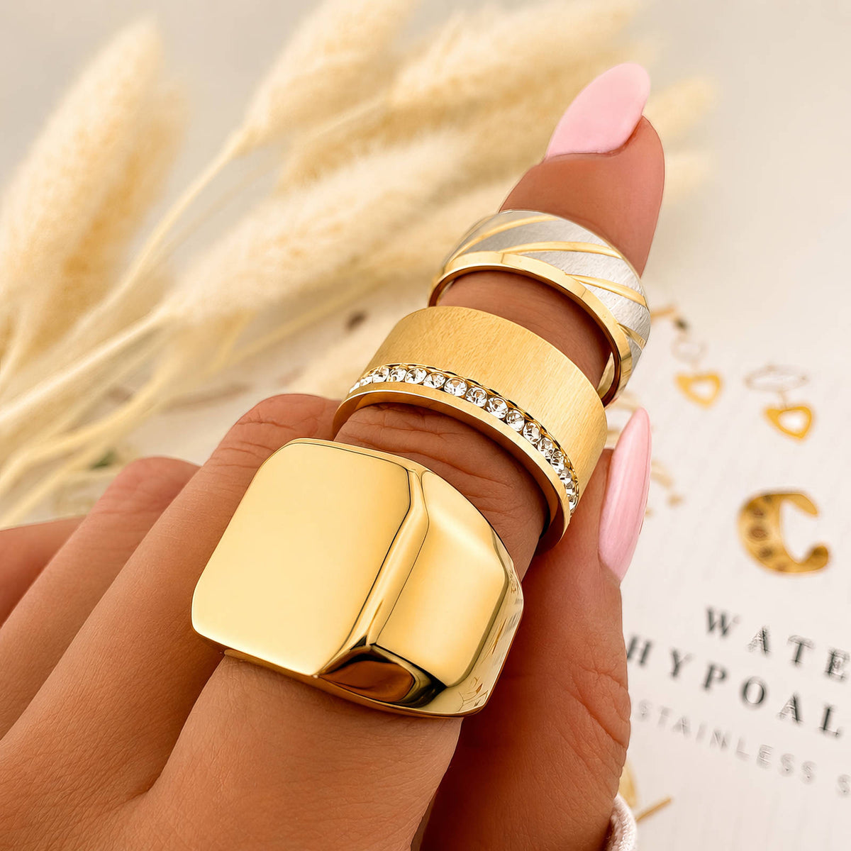 Paulette III Ring