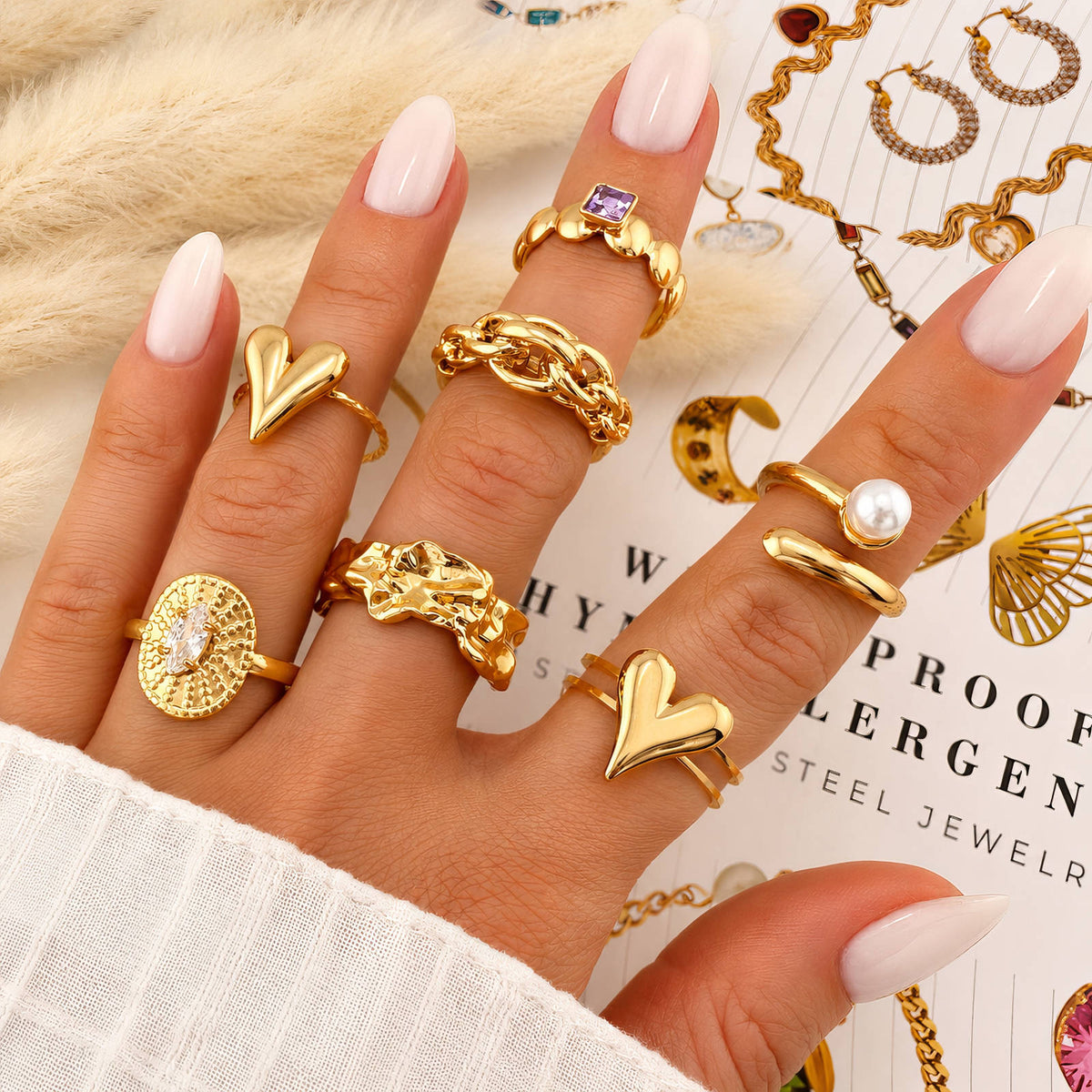 Amara Heart Adèle Ring