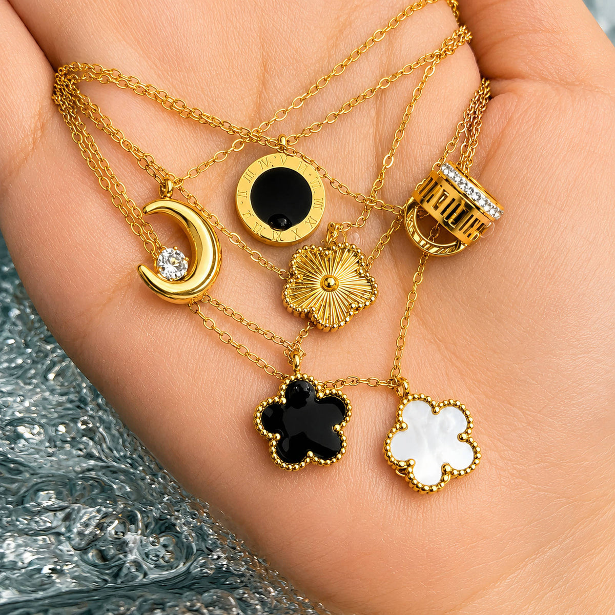 Fleur Flower Céleste Necklace