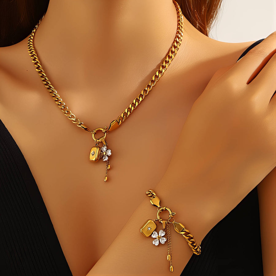 Fleur Flower Juliette Necklace